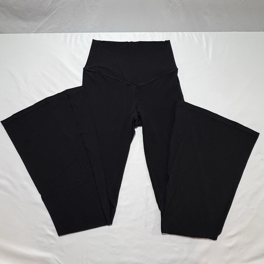 OFFLINE by Aerie Real Me Crossover Flare Leggings Black High Rise Womens Size M
